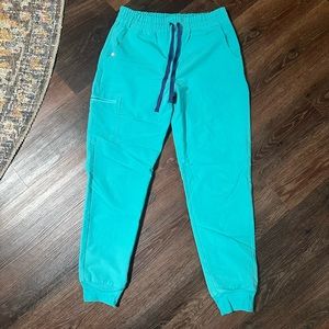 Figs Surgical Green Jogger Scrub Pants